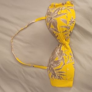 Gianni Bini Bandeau Knot Twist Bikini Top